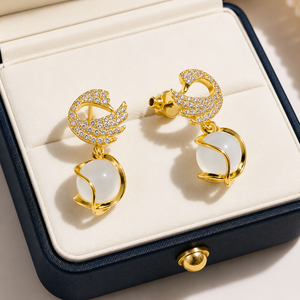 Pendientes de Lujo con Diseño de Espada Chapados en Oro con Perlas y Cristales, Joyería de Moda para Mujer, Regalo para Bodas y Fiestas - Product Image 2