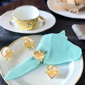 Vente chaude Métal Cercle Serviette Anneau Feuille D'or En Forme De Décoration De Table pour La Partie En Gros En Vrac Quantité - Product Image 2