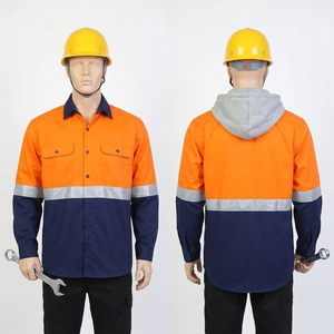 เสื้อแจ็คเก็ตทำงานแบบซอฟต์เชลล์สีส้ม ผ้าโพลีเอสเตอร์ขนแกะ 300 กรัมต่อตารางเมตร แถบสะท้อนแสง แผงสีดำ ปักโลโก้ตามสั่ง - Product Image 3