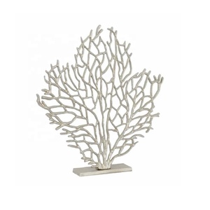 Escultura en forma de hoja de estilo moderno Escultura de mesa moderna de aluminio para el hogar para oficina Escultura de regalo de boda hecha a mano de metal para el hogar - Product Image 4