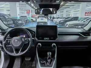 Un compagnon idéal pour les trajets interurbains et les escapades en banlieue - Product Image 2