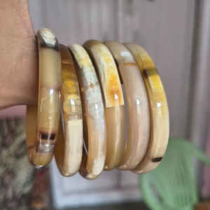 Pulseras y Brazaletes Finos Hechos a Mano, Joyería de Moda con Cuerno de Búfalo/Vaca y Latón, Directo de la India - Product Image 1