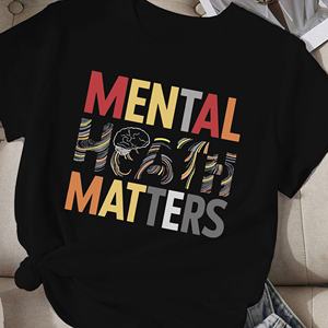 La Salud mental importa Camiseta cómoda de diseño colorido para mujer - Product Image 2