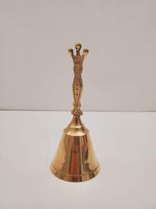 Campana de mano clásica de latón macizo para mostrador de recepción de hotel, atención a los huéspedes y servicio de restaurante con sonido claro y fuerte. - Product Image 5