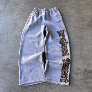 Pantalones Deportivos de Algodón Grueso con Estampado de Leopardo y Logotipo Bordado Personalizado de Alta Calidad para Hombre, Cintura Elástica Básica, Pierna Ancha - Product Image 2