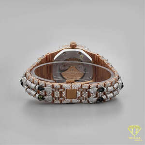 Reloj de Hombre de Alta Calidad con Cabeza de Calavera y Diamantes Cultivados en Laboratorio VVS en Plata de Ley 925 Chapada en Oro Rosa - Product Image 4