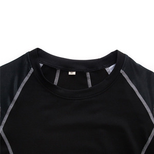 เสื้อแรชการ์ดสำหรับเล่นเซิร์ฟกลางแจ้ง แขนยาว แห้งเร็ว เป็นมิตรกับสิ่งแวดล้อม ผลิตตามสั่ง ยูนิเซ็กซ์ ผ้าโพลีเอสเตอร์ผสมสแปนเด็กซ์ ลดการเสียดสี กระชับรูป ขายดี - Product Image 4
