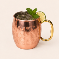 Mug à Moscow Mule en cuivre pur artisanal de qualité supérieure avec motif grec gravé et poignée en laiton, tasse à bière et cocktail pour bar