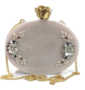 Bolso de Mano de Resina Elegante y Estilizado para Bodas y Fiestas - Bolso de Moda para Dama con Asa Glamurosa POR MULTI CRAFT - Product Image 1