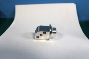 Service d'usinage CNC de précision au Vietnam, pièces métalliques personnalisées de haute qualité, matériaux certifiés, aluminium - Product Image 3