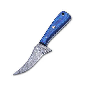 Couteau à dépecer en acier de Damas avec manche bleu et lame à motif courbé pour la chasse et les activités de plein air - Product Image 5