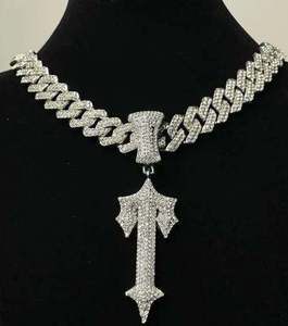 Colgante de letra T estilo Trapstar con incrustaciones de moissanita VVS y cadena cubana, estilo Hip Hop - Product Image 1