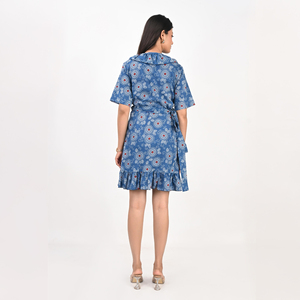 Vestido cruzado de algodón estampado para mujer, manga corta, cuello en V, cintura ajustable con lazo, dobladillo con volantes, informal, estilo bohemio de verano - Product Image 4