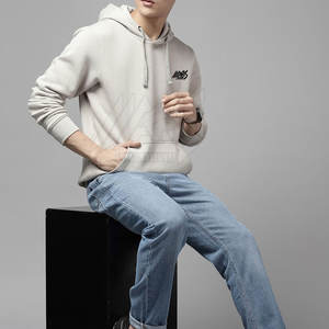 Sudaderas con Capucha Personalizadas Ligeras y Económicas de Estilo Urbano, Sudaderas para Hombre de Última Moda Hechas en Pakistán - Product Image 5