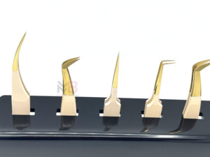 Pinzas de Extensión de Pestañas de Alta Calidad con Diseños Personalizados, Punta Puntiaguda, Acero Inoxidable, Color Dorado - Product Image 6