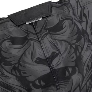 Shorts MMA pour hommes rouge et noir, impression par sublimation, séchage rapide, coupe classique, vêtements de sport - Product Image 5