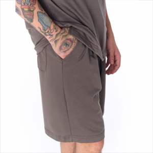 Ensemble de survêtement d'été vintage pour hommes et femmes : T-shirt oversize et short assorti en coton délavé - Product Image 4