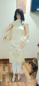 Tissu artisanal non cousu, broderie élégante, vêtement moderne de qualité supérieure, polyester/coton, lavable, pour fêtes et mariages. - Product Image 4