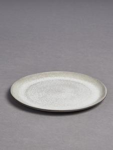 Assiette à dîner en céramique Minimal Olive, finition mate lisse, durable, résistante aux taches, design empilable facile pour des repas quotidiens élégants - Product Image 4