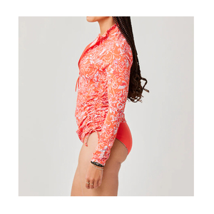 เสื้อแรชการ์ดพิมพ์ลายโลโก้แบบกำหนดเองคุณภาพพรีเมียม ดีไซน์ใหม่สำหรับผู้หญิง ผ้า 100% ยืดหยุ่นไม่หดตัว ผลิตจากสแปนเด็กซ์/ไนลอน ราคาขายส่งถูก - Product Image 6