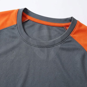 เสื้อเชิ้ตแขนยาวผู้ชาย เนื้อผ้านุ่ม ระบายอากาศได้ดี สวมใส่สบาย เหมาะสำหรับใส่ทำงาน ใส่เที่ยวแบบสบายๆ และใช้ในชีวิตประจำวัน - Product Image 4