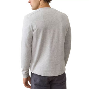 Camisa Henley Premium Ligera de Corte Holgado y Costuras Duraderas con Tela Transpirable y Tacto Suave - Product Image 2