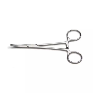Instrumentos Quirúrgicos Básicos: Pinzas Hemostáticas, Pinzas Mosquito, Portaagujas, con acabados Pulido, Espejo, Satinado, Lijado Mate, curvas y rectas, 13 cm - Product Image 1