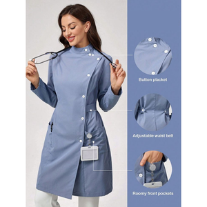 PROMOTION EXCEPTIONNELLE : Ensemble d'uniformes médicaux unisexes à col en V avec pantalon droit – Haut et pantalon de travail médical – Fabrication OEM/ODM FMF - Product Image 2