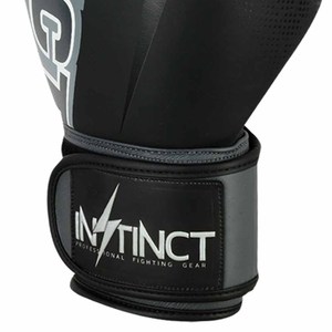 ถุงมือชกมวยคุณภาพสูงแบบขายส่ง พร้อมสายรัดข้อมือเวลโคร หนังวัวแท้ ปักโลโก้ได้ สำหรับผู้ใหญ่ ใช้ในการแข่งขันและฝึกซ้อม - Product Image 4