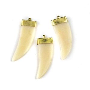 Colgante de Cuerno de Búfalo, Accesorio de Moda Hecho a Mano de Primera Calidad, Joyería de Material Natural con un Acabado Moderno y Atractivo - Product Image 4