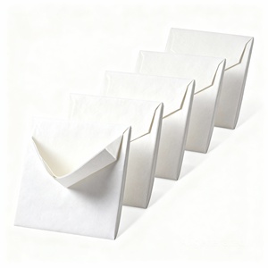 Serviettes en papier carrées jetables en gros, 3 plis, douces et hygiéniques, pour la restauration et les services alimentaires - Product Image 3