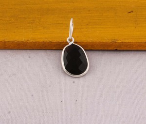 Collier en argent sterling 925 avec pendentif en onyx noir, pierre précieuse naturelle, bijoux artisanaux faits à la main, vente en gros, style bohème vintage pour femme - Product Image 2