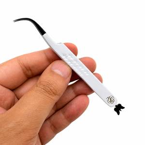 Pinzas Curvas para Pestañas de Acero Inoxidable con Punta Suave, Logotipo Personalizado, Herramienta de Precisión en Forma de J - Product Image 1