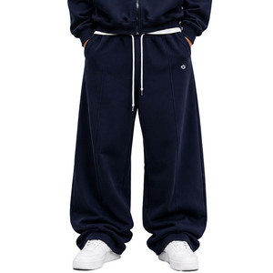 Nouvelle Collection : Ensembles de Luxe Personnalisés en Polaire Épaisse Couleur Unie, comprenant des Sweats à Capuche Zippés Coupe Boxy Oversize et des Pantalons de Survêtement Amples à Jambes Larges - Product Image 5