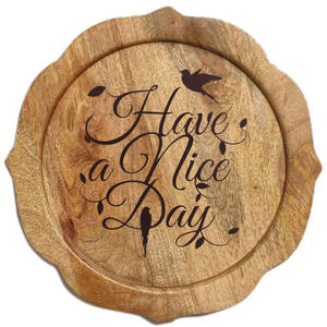 Assiette de présentation en bois festonnée artisanale haut de gamme, sous-assiette en bois écologique, vaisselle rustique pour événements et maison - Product Image 2