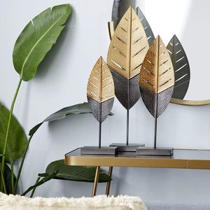 Sculpture murale en feuille de ginkgo dorée, art végétal moderne, décoration intérieure, décoration murale pour salon, pièce unique - Product Image 6