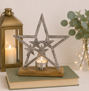 Portavelas de metal industrial hecho a mano con diseño de estrella dentro de una estrella y base rústica de madera de mango para Navidad y decoración de mesa del hogar. - Product Image 2