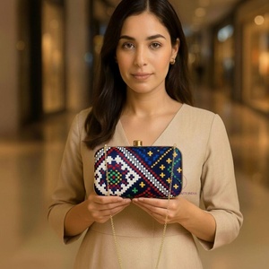 Pochette ethnique perlée avec chaîne, motif brodé géométrique, sac de soirée pour femme pour mariages et fêtes, pochettes pour femmes - Product Image 2