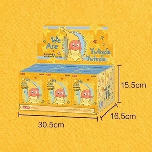Juguete <span class=keywords><strong>de</strong></span> Moda Adorable PopMart Twinkle Twinkle V1 V2 V3 V4 Star Man Peluche Caja Sorpresa Venta al por Mayor - Product Image 4