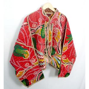 Hermosa Chaqueta Corta Acolchada Kantha con Cierre Abierto para Mujer, Hecha a Mano en India con Algodón Kantha, Ideal para Otoño e Invierno - Product Image 5