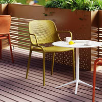 Chaise de salle à manger empilable en plastique moderne DHF pour usage intérieur/extérieur dans les cafés, restaurants, hôtels, écoles, parcs