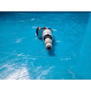 Interruptor de Presión Ajustable UNITED ELECTRIC J54S-25 9718, Usado, Piezas de Equipos Semiconductores Legacy - Product Image 4