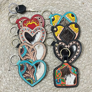 2026 Premium High Quality Black Cowhide <b>Leather</b> Heart Shape Keychain Holder Western <b>Leather</b> Keyring Accessory Wholesale Supplier - Product Image 5