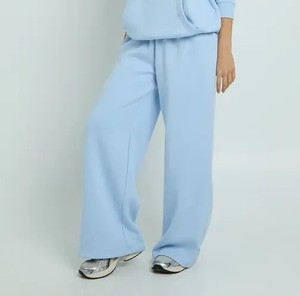 Conjunto de Sudadera de Cuello Redondo y Pantalones Relajados para Mujer, Fabricante de Ropa al por Mayor con Logotipo Personalizado OEM/ODM y Marca Privada - Product Image 6