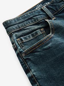 Shorts de mezclilla para hombre de corte relajado, hechos con tela premium que garantiza durabilidad, flexibilidad y comodidad para uso casual durante todo el día. - Product Image 4