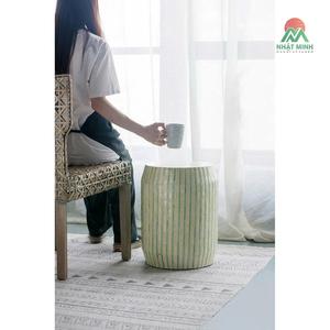 Table basse moderne en résine Nhat Minh avec incrustation de nacre, design contemporain pour salon - Product Image 4