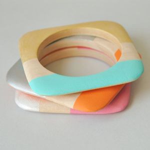 Brazalete Moderno de Resina Hecho a Mano, Ligero y Elegante para Mujer - Regalo - Product Image 2
