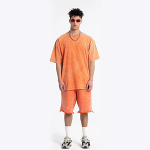 Ensemble deux pièces personnalisé avec logo, grande taille, épaules tombantes, t-shirt et short d'été décontractés et sportifs en coton 100% écologique de haute qualité - Product Image 4