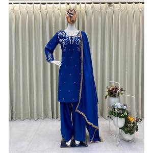 Hermoso Conjunto de Top, Falda y Dupatta de Chifón para Fiestas que Realza la Apariencia Elegante - Product Image 5