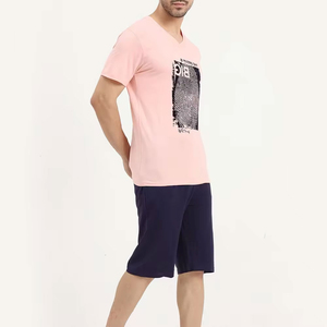 Ensemble de sport pour homme en 2 pièces pour l'été, 100% polyester, t-shirt et short de fitness pour la salle de sport et l'entraînement, vêtements de sport légers pour la course à pied et l'entraînement - Product Image 5